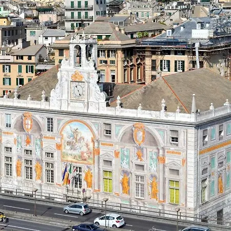Casabolla In Front Of Acquario-centro Storico * Генуя